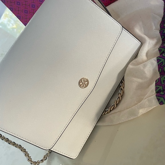 TORY BURCH Robinson Convertible Shoulder Bag Birch - Picture 8 of 12